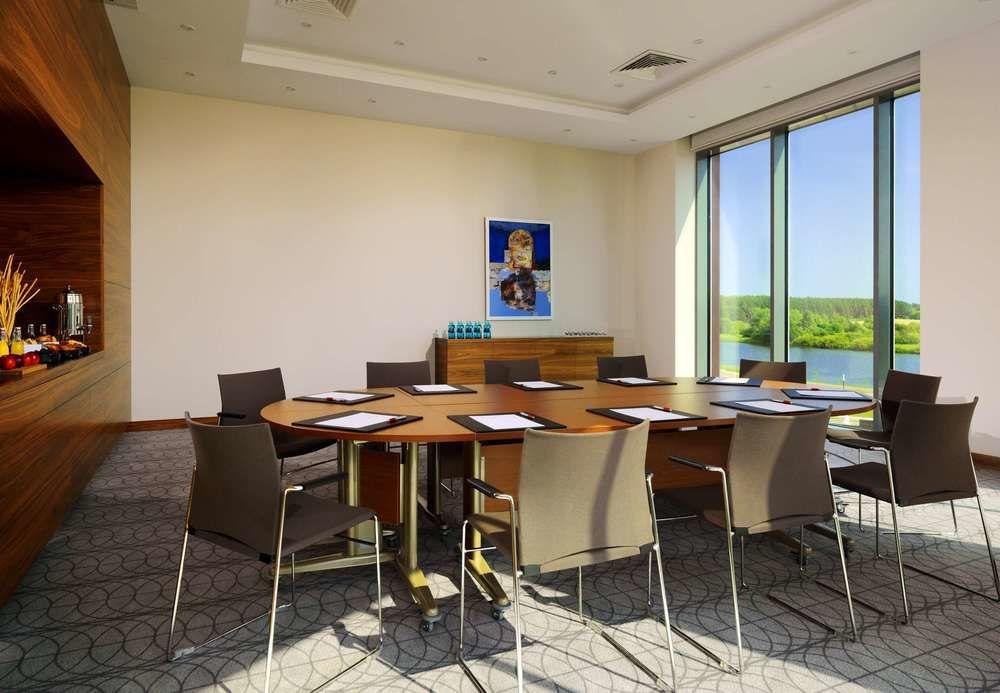 Minsk Marriott Hotel Екстериор снимка