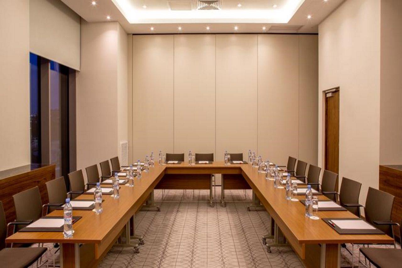 Minsk Marriott Hotel Екстериор снимка