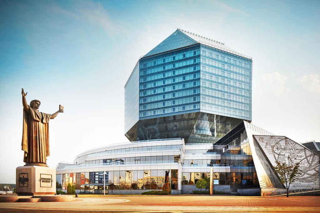 Minsk Marriott Hotel Екстериор снимка