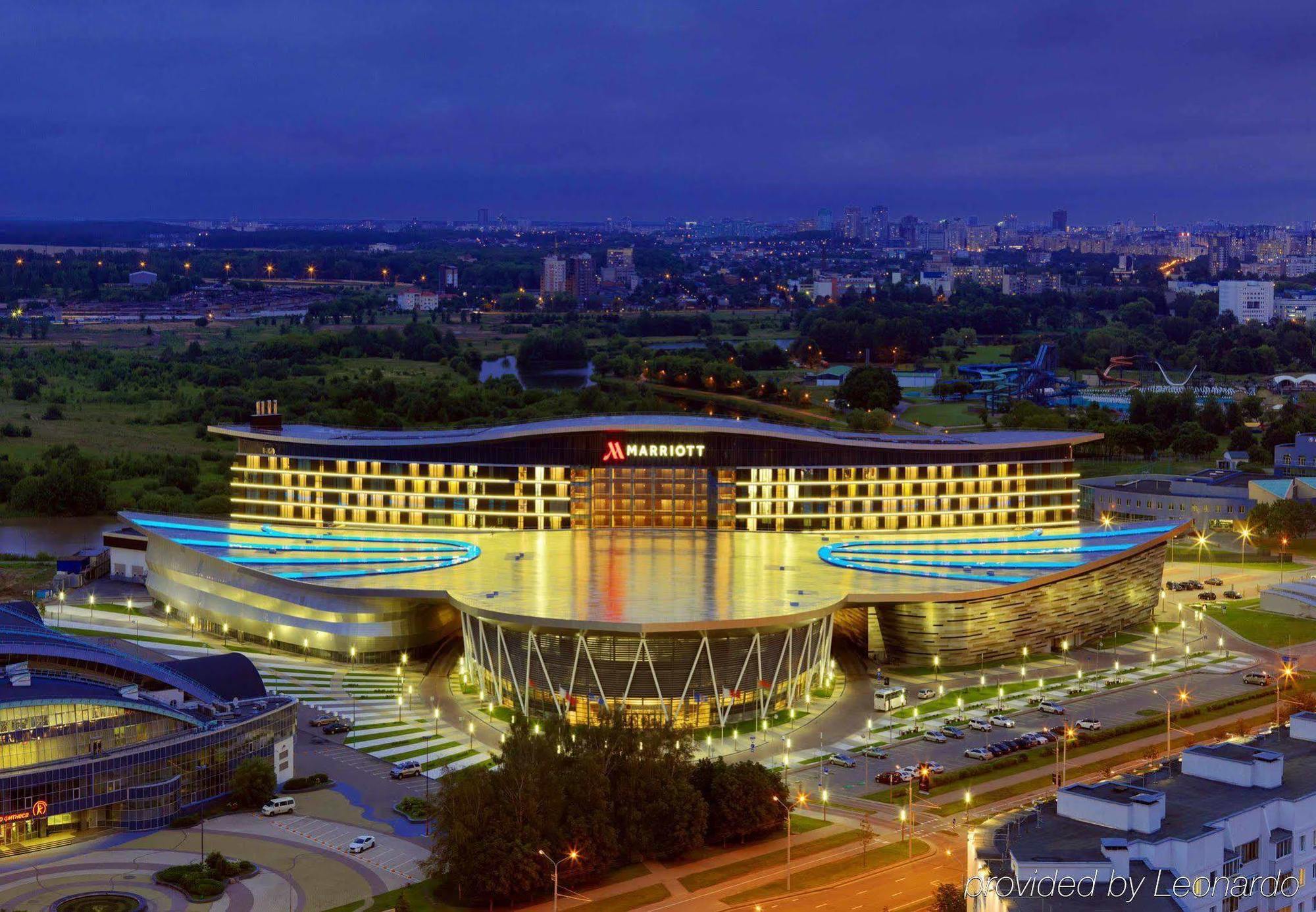 Minsk Marriott Hotel Екстериор снимка