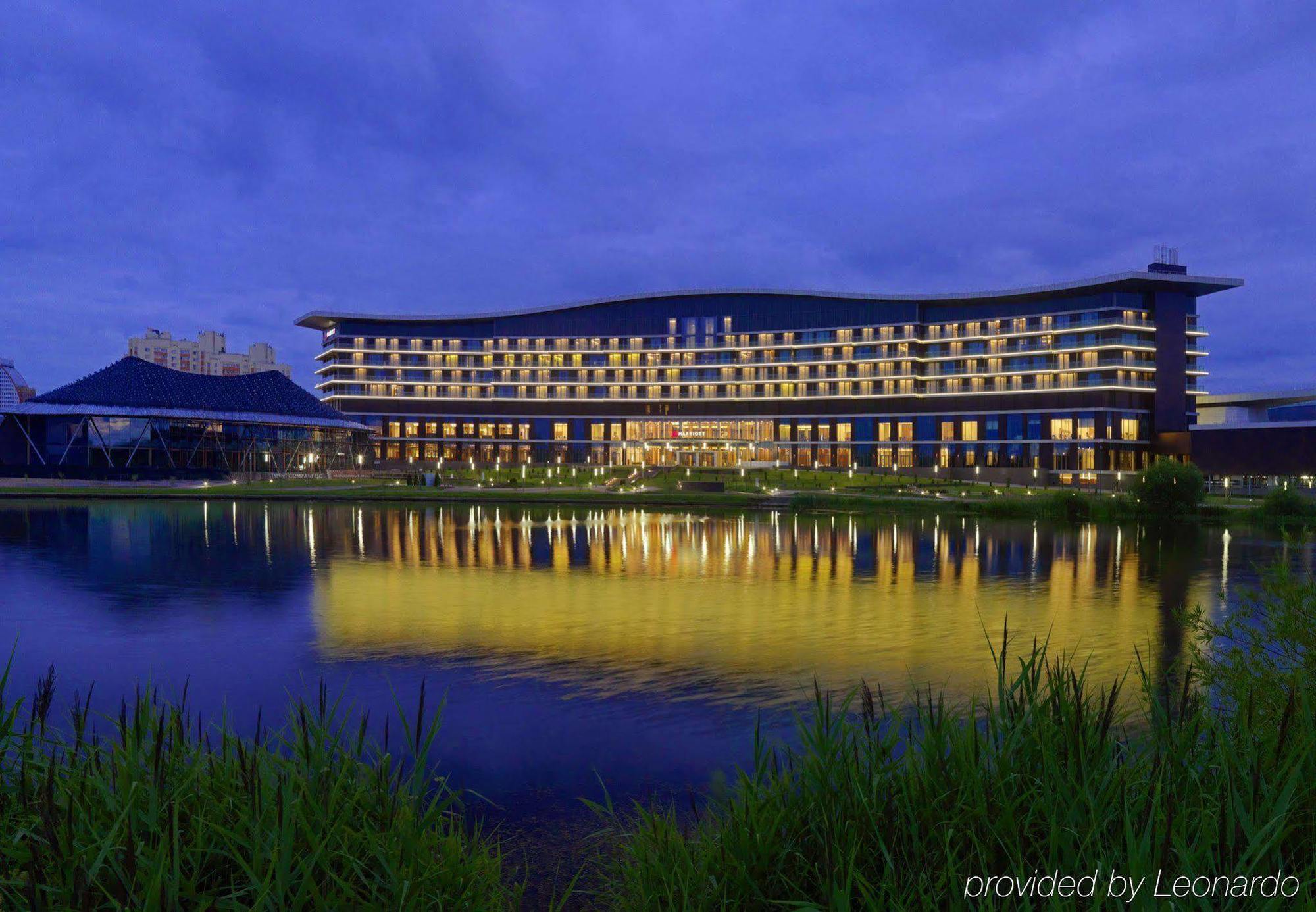Minsk Marriott Hotel Екстериор снимка