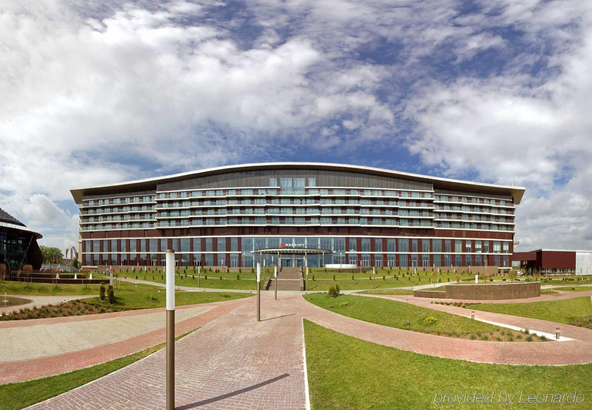 Minsk Marriott Hotel Екстериор снимка