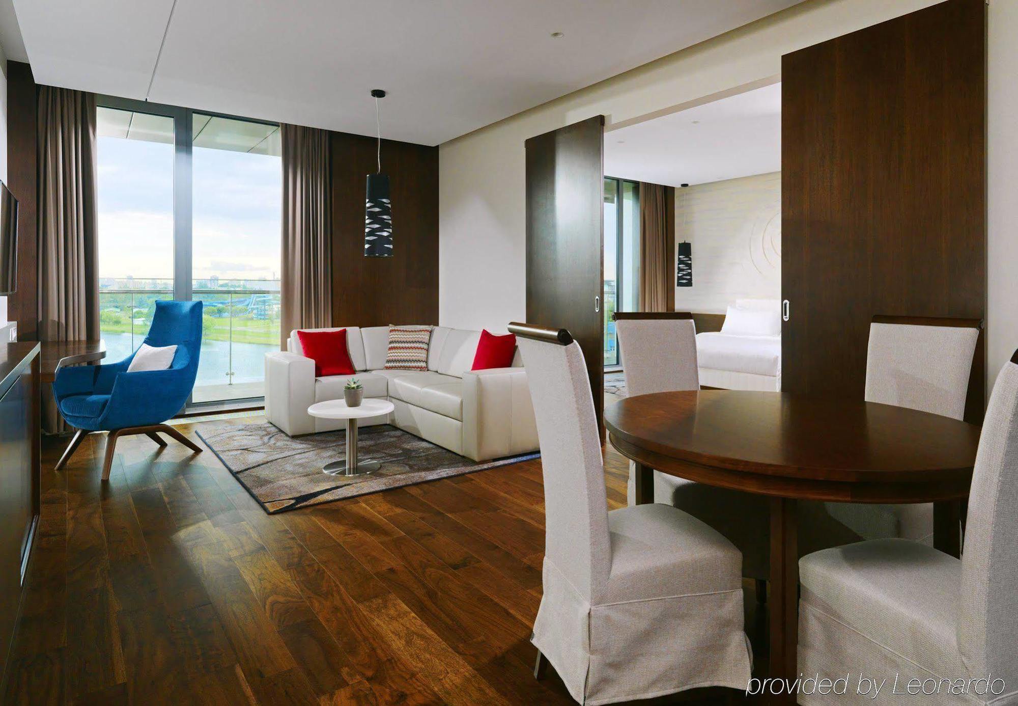 Minsk Marriott Hotel Екстериор снимка