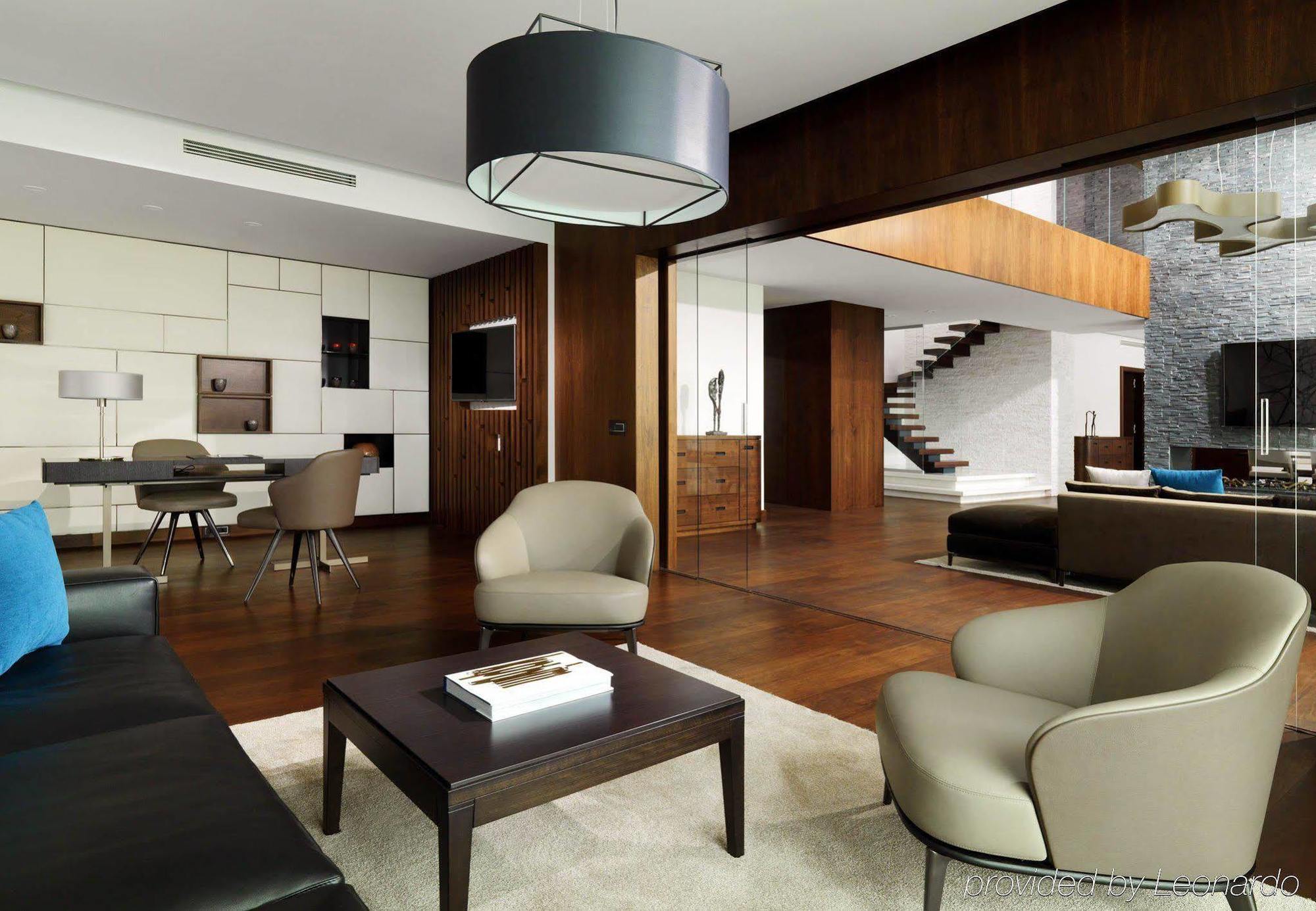Minsk Marriott Hotel Екстериор снимка